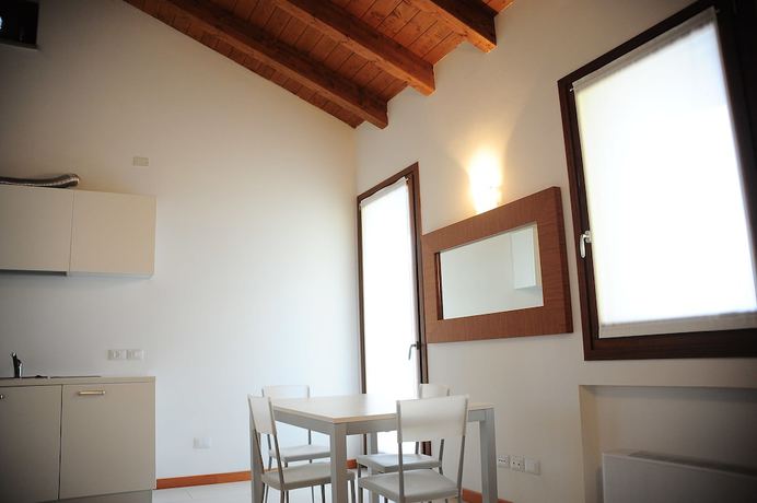 Imagen de la habitación del Suite Maria. Foto 12