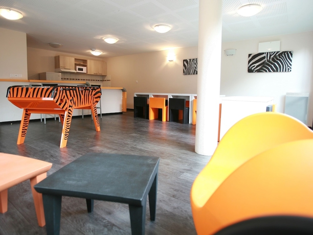 Imagen de los interiores del Suiteasy R&eacute;sidence Lucien Jonas. Foto 8