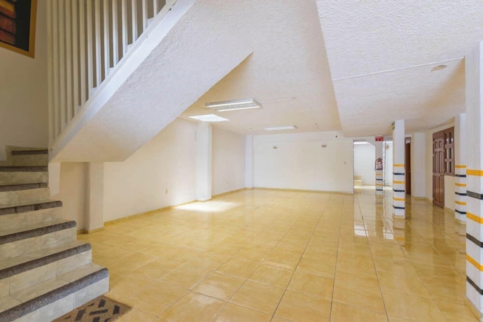 Imagen de los interiores del Suites Poliforum Inn, Le&oacute;n. Foto 13