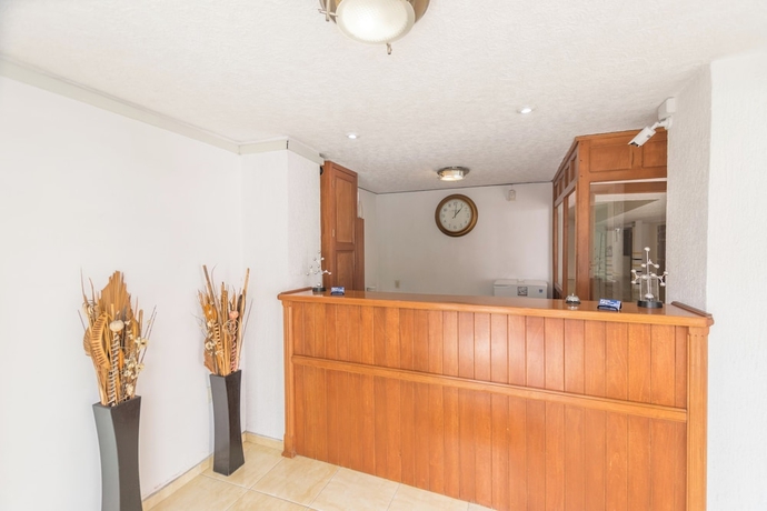 Imagen de los interiores del Suites Poliforum Inn, Le&oacute;n. Foto 15