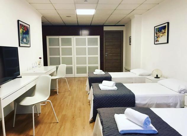 Imagen de la habitación del Suites Rooms Valencia. Foto 7