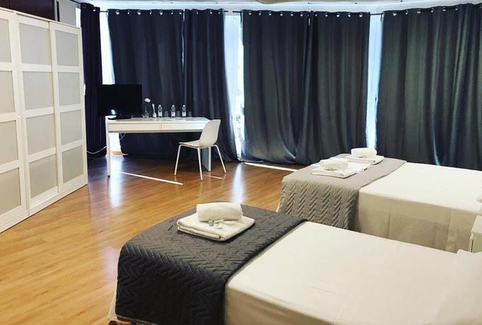 Imagen de la habitación del Suites Rooms Valencia. Foto 10