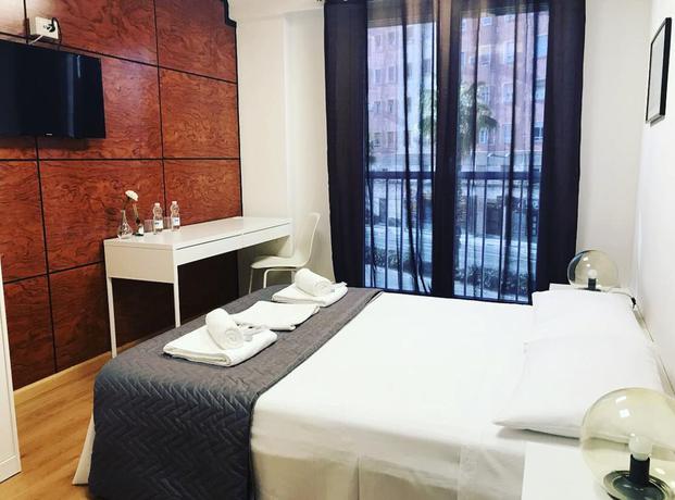 Imagen de la habitación del Suites Rooms Valencia. Foto 12