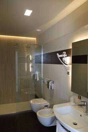 Imagen de la habitación del SuitesandApartments Liolà. Foto 18