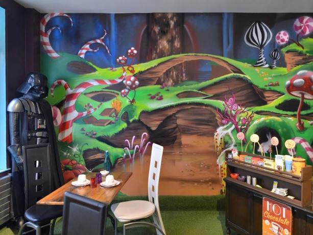 Imagen de los interiores del Suivez Le Lapin Blanc. Foto 5