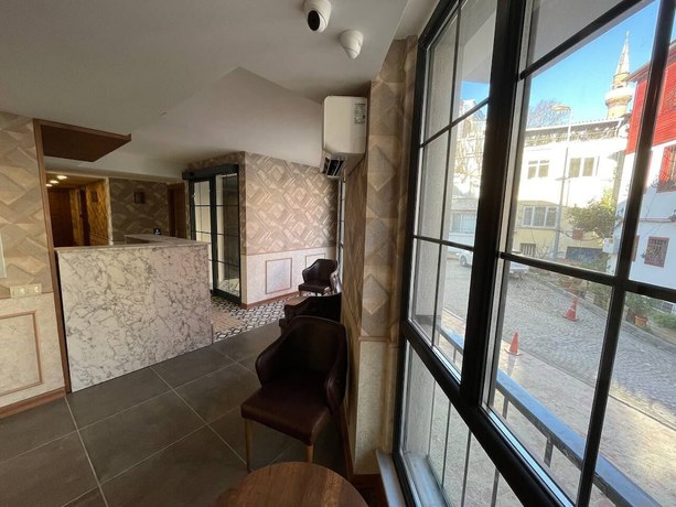 Imagen de los interiores del Sultan Hamit Hotel. Foto 19