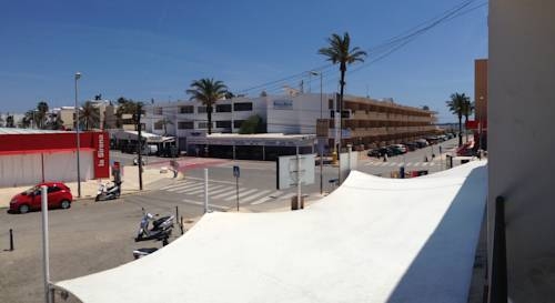 Imagen general del Summer Rent Ibiza. Foto 6