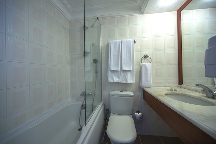 Imagen de la habitación del Sun Bay Park Hotel. Foto 6