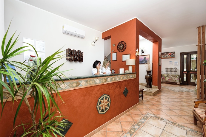 Imagen de los interiores del Sun Garden Hotel. Foto 13