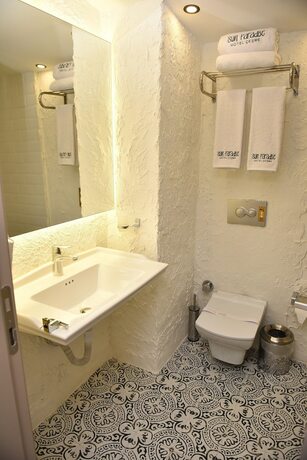 Imagen de la habitación del Sun Paradise Hotel. Foto 17