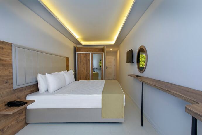 Imagen de la habitación del Sun Pearl Resort &Ccedil;eşme. Foto 15