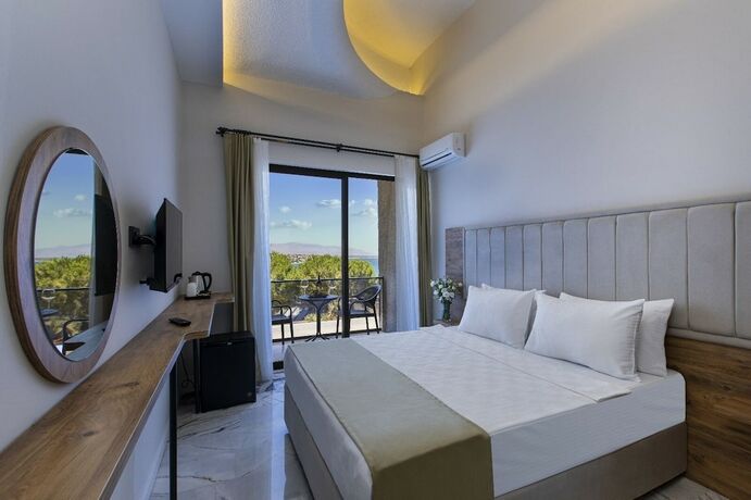 Imagen de la habitación del Sun Pearl Resort &Ccedil;eşme. Foto 20