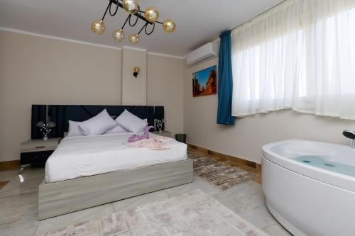 Imagen general del SunRise Jacuzzi & Pyramids view. Foto 2
