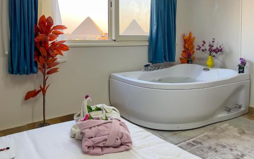Imagen general del SunRise Jacuzzi & Pyramids view. Foto 15