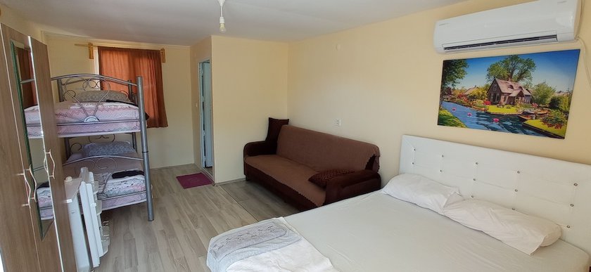 Imagen de la habitación del SunSea Karaoz. Foto 8