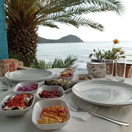 Imagen del bar/restaurante del SunSea Karaoz. Foto 4