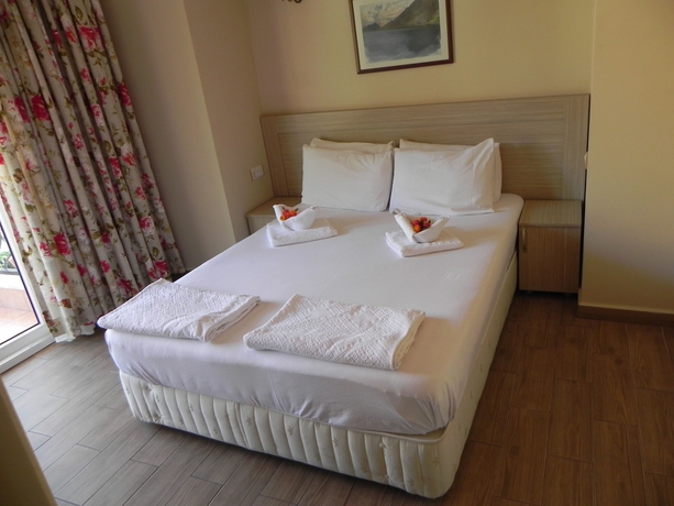 Imagen de la habitación del Sunblue Apart Hotel, Hisar&ouml;n&uuml;. Foto 7