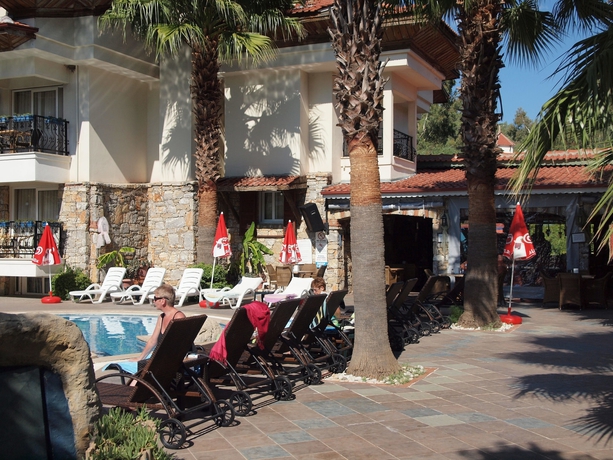 Imagen de los exteriores del Sunblue Apart Hotel, Hisar&ouml;n&uuml;. Foto 10