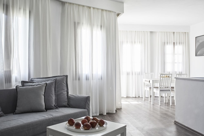 Imagen de la habitación del Sunrise Paros. Foto 2