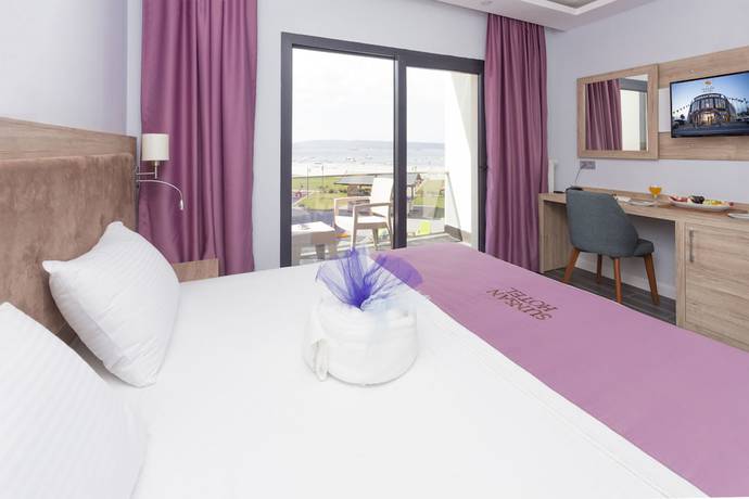 Imagen de la habitación del Sunsan Hotel. Foto 7