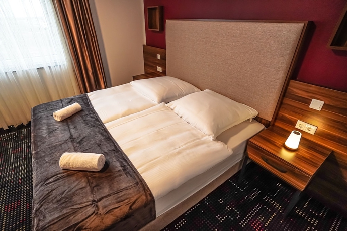 Imagen de la habitación del Sunset Hotel, Kelsterbach. Foto 6