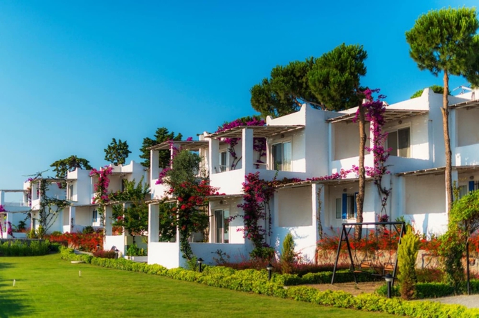 Imagen de los exteriores del Sunset Mavi. Foto 16