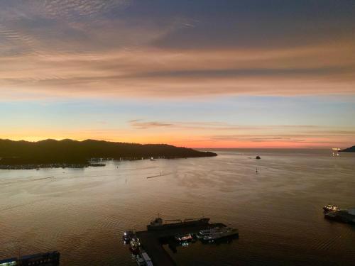 Imagen general del Sunset Seaview Vacation Condos @ Jesselton Quay. Foto 5