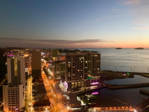Imagen general del Sunset Seaview Vacation Condos @ Jesselton Quay. Foto 7