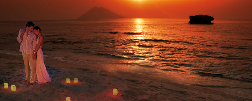 Imagen de los exteriores del Sunshine Beach Resort, Santa Domenica. Foto 9