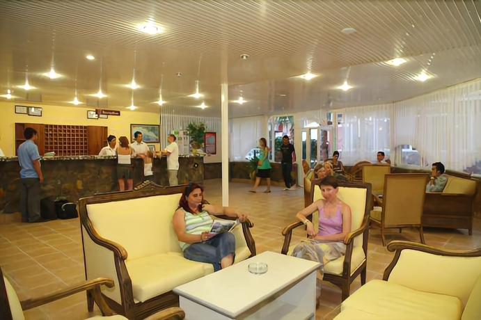 Imagen de los interiores del Sunside Beach Hotel. Foto 7