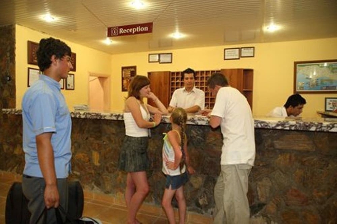 Imagen de los interiores del Sunside Beach Hotel. Foto 8