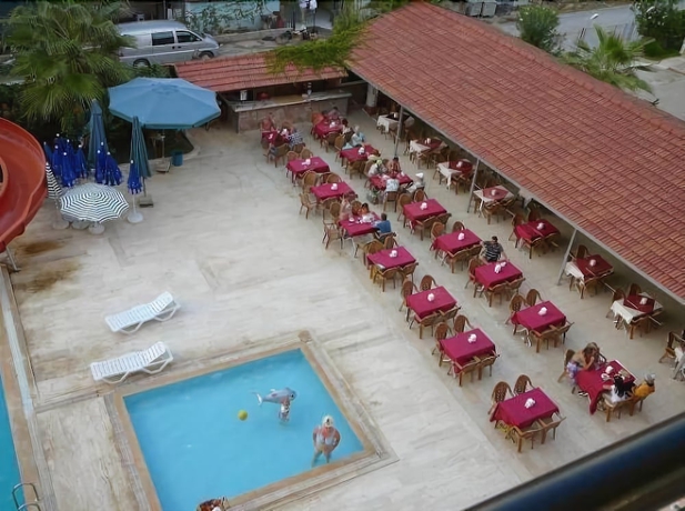 Imagen de la piscina del Sunside Beach Hotel. Foto 12