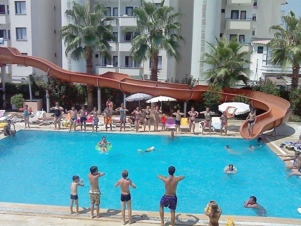 Imagen de la piscina del Sunside Beach Hotel. Foto 14