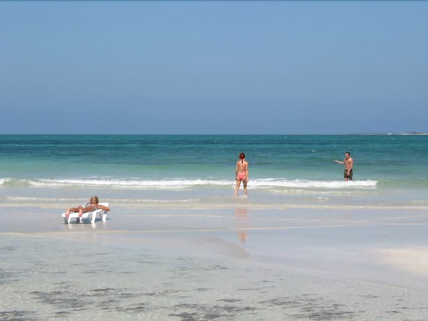 Imagen de los exteriores del Sunside Beach Hotel. Foto 5