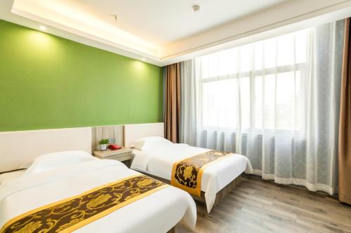 Imagen general del Suoxing Hotel Longxian Passenger Bus Station. Foto 8