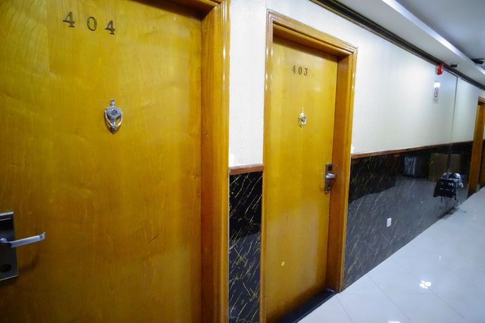 Imagen de los interiores del Super OYO 945 Dream Touch Hotel. Foto 20