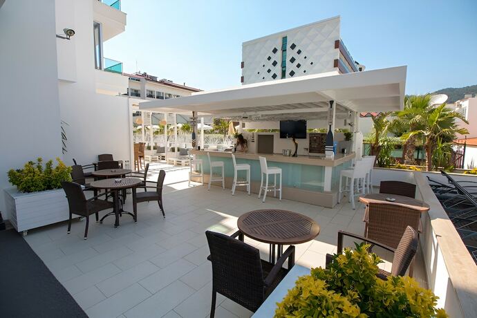 Imagen general del Supreme Beach - Adults Only. Foto 2