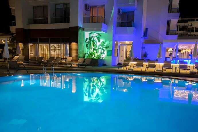 Imagen general del Supreme Beach - Adults Only. Foto 4