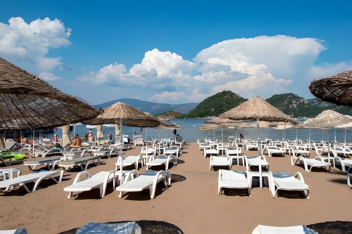 Imagen general del Supreme Beach - Adults Only. Foto 9