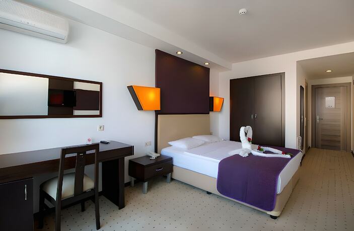 Imagen de la habitación del Supreme Beach - Adults Only. Foto 15