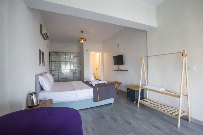 Imagen de la habitación del Surla Hotel. Foto 16