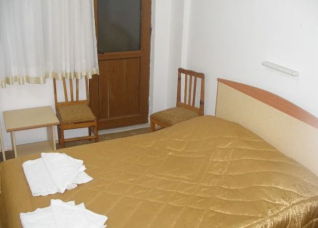 Imagen de la habitación del Suzanne Hotel. Foto 5