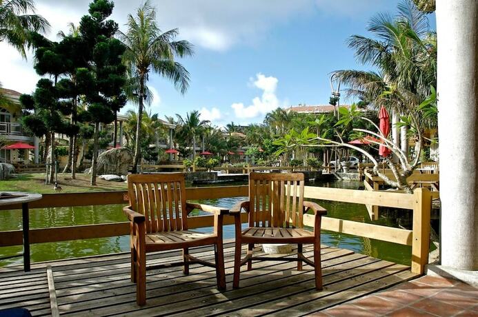 Imagen general del Swan Lake Villa Resort. Foto 9