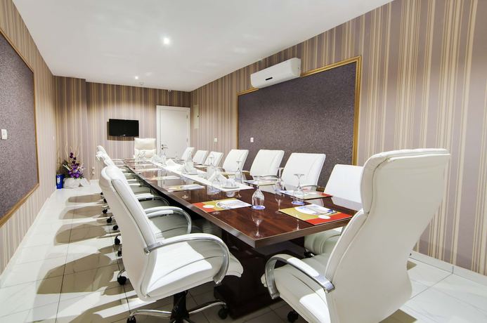 Imagen de los interiores del Swiss Inn Resort Hotel And Spa Ayas. Foto 13