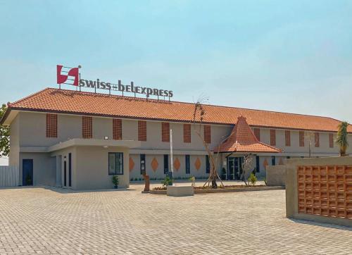 Imagen general del Swiss-Belexpress Rest Area KM 164, Cipali. Foto 1