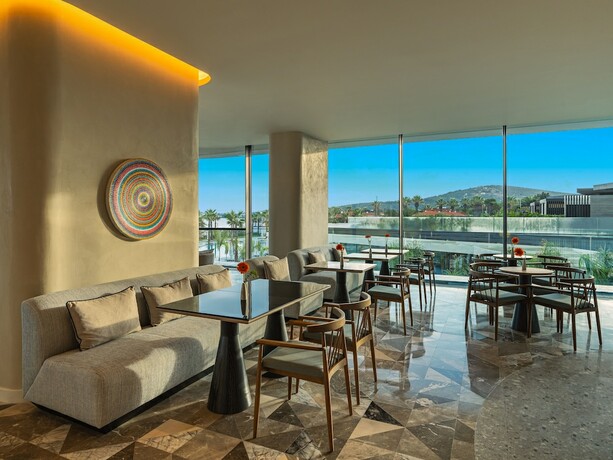 Imagen del bar/restaurante del Swiss&ocirc;tel Resort And Spa Cesme. Foto 10
