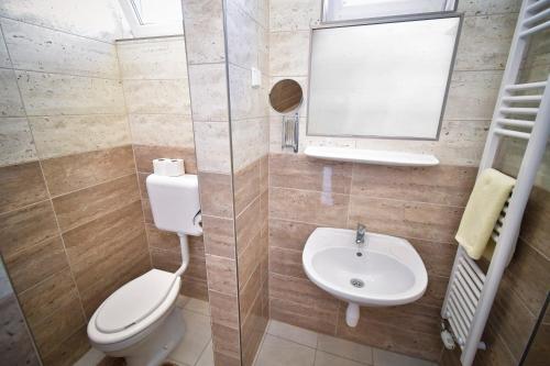 Imagen general del Szentesi Sport- &eacute;s &Uuml;d&uuml;lők&ouml;zpont. Foto 14