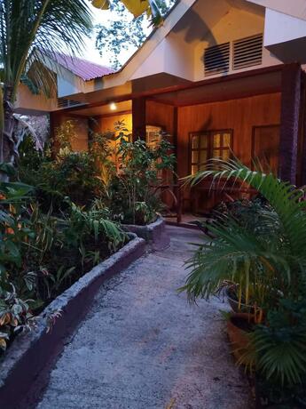 Imagen general del TAGBALAYON Lodging House. Foto 13