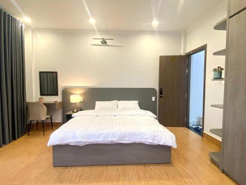 Imagen de la habitación del TEEN Hotel. Foto 15