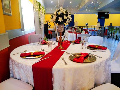 Imagen general del THOKOZA ANGLICAN CONFERENCE CENTRE. Foto 2